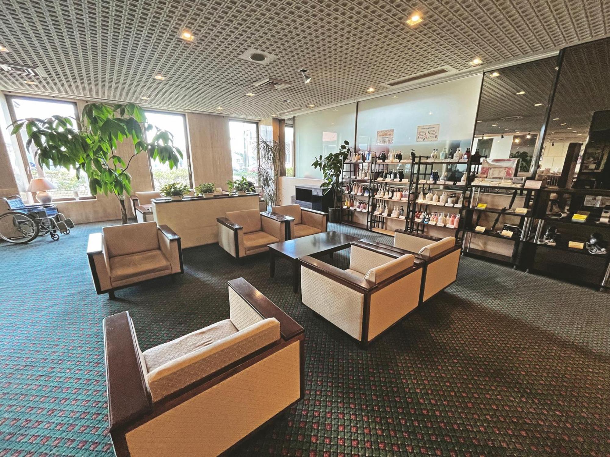 Yatsushiro Grand Hotel Buitenkant foto